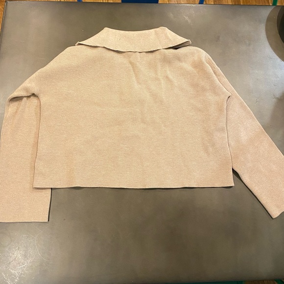 Aritzia camel pullover - Picture 5 of 5